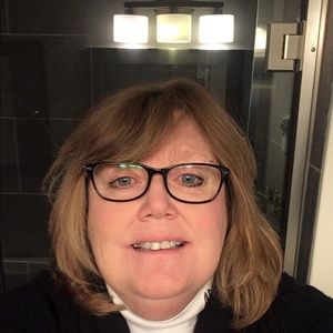 Meet your Posher, Becky